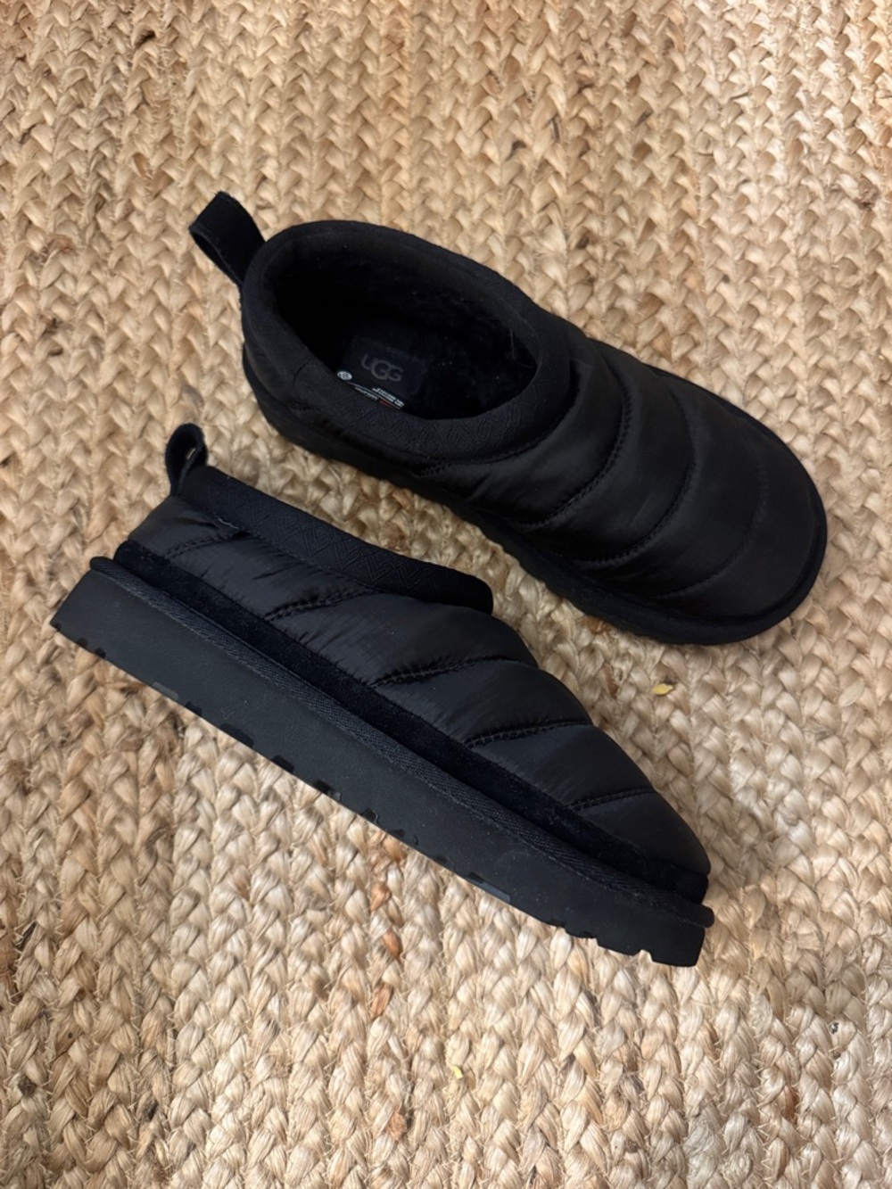 UGG US 6 Black Tasman LTA Puffer Quilted Clog Shoes Slippers